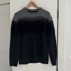 Kit and Ace Men's Charcoal and Black Crewneck Sweater